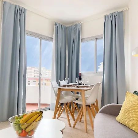 Club Maritimo At Ronda Iii Apartment *