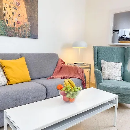 클럽 마리티모 앳 론다 쓰리 푸엔히롤라