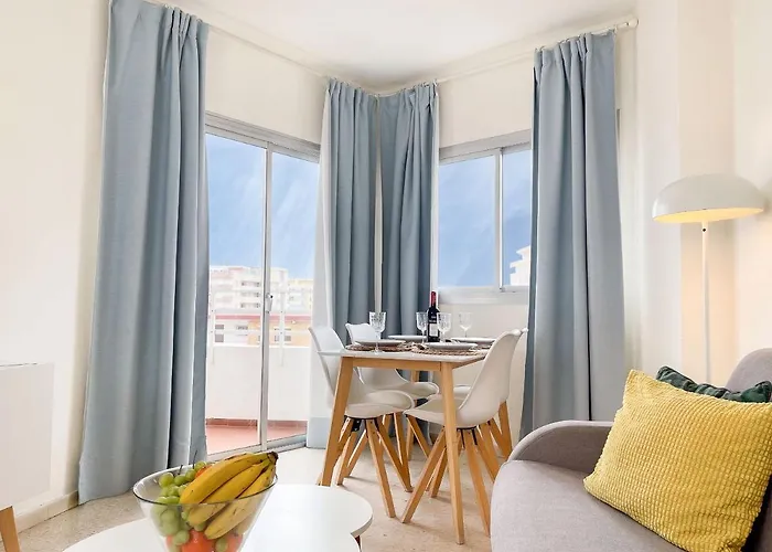 Club Maritimo At Ronda Iii Apartment *