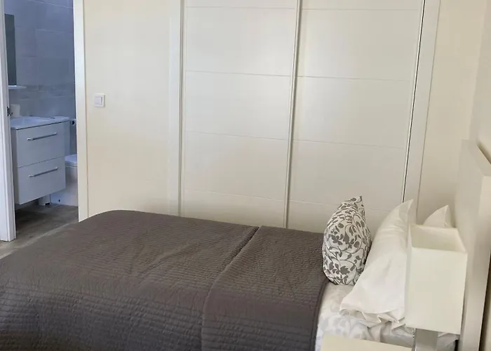 Club Maritimo At Ronda Iii *