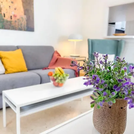 Club Maritimo At Ronda Iii *